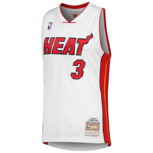 Men's Dwyane Wade Mitchell & Ness Heat 2001/02 Hardwood Classics Swingman Jersey - White